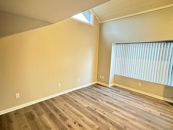 4th image of 754-56 Copper Dr #756