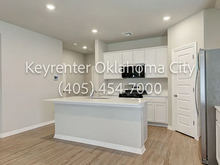 2809 Tracys Mnr — Photo 13