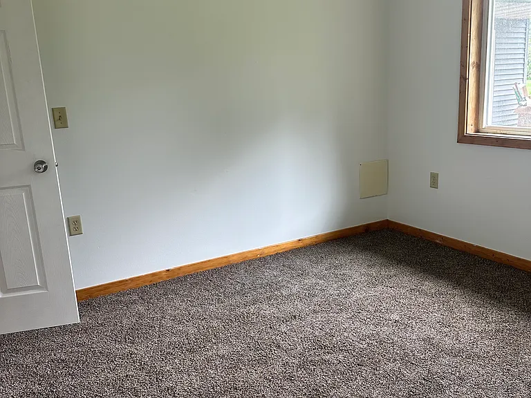 211 S Main St — Photo 7