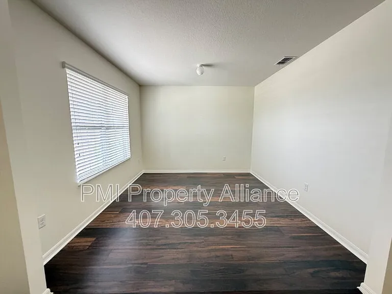 131 Bella Dr — Photo 2