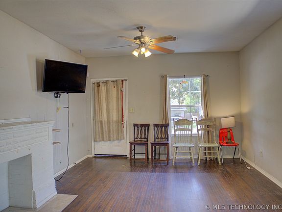 5th image of 1315 N Cheyenne Ave