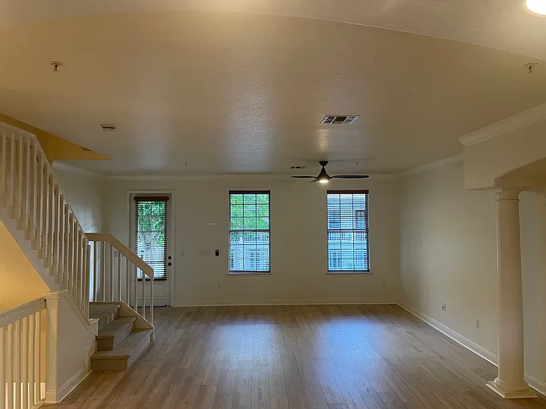 2nd floor living area