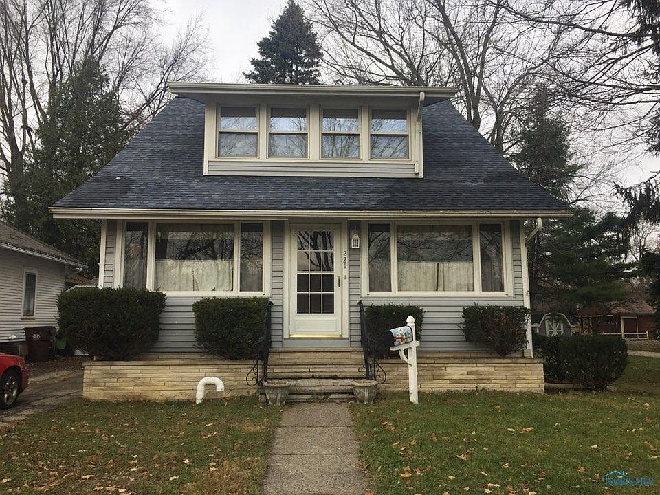 1st image of 221 Snyder Ave