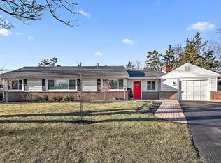 4924 Stone Circle Dr, Oak Lawn, IL 60453