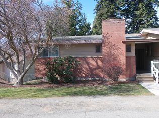 246 9th St NE #1/2, East Wenatchee, WA 98802