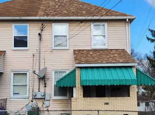 533 Farnsworth Ave, Clairton, PA