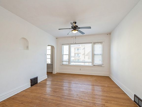 3rd image of 219 Circle Ave #2