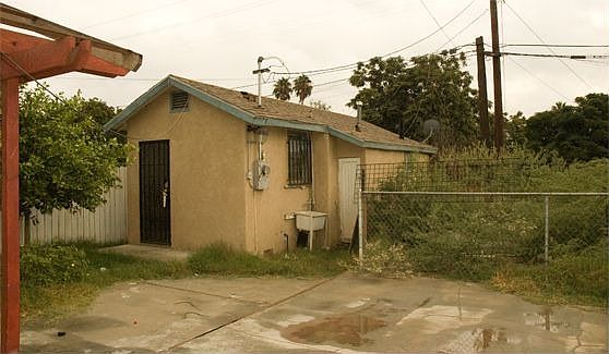 2nd image of 526 E Park St
