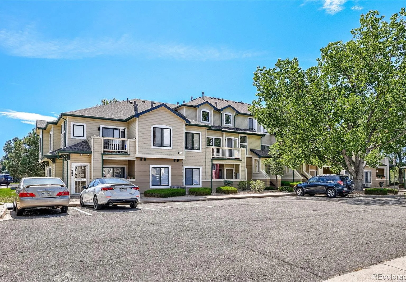 1 bed, 1.0 bath, 793 sqft, $1,650 — Photo 1