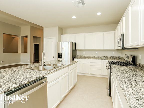 5th image of 3947 Keasberry Ave