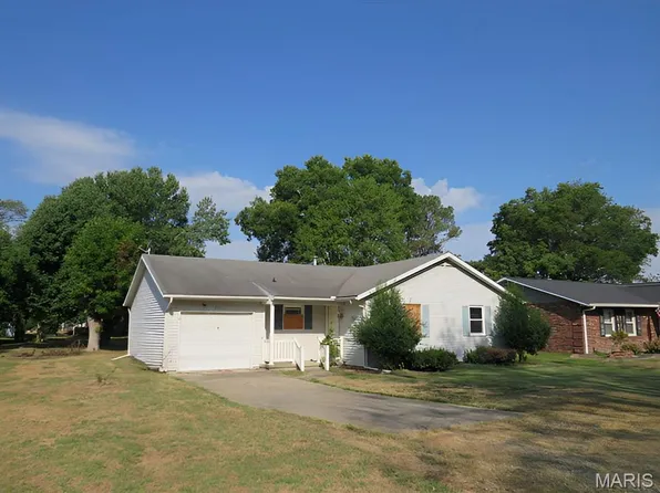 611 23rd St, Carlyle, IL 62231