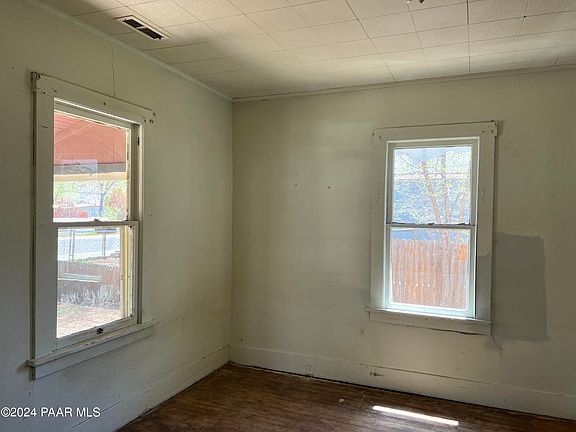 4th image of 526 Dameron Dr
