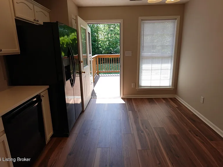 829 Garden Pointe Dr — Photo 5