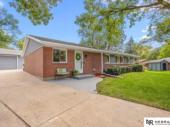 1834 Mindoro Dr, Lincoln, NE 68506