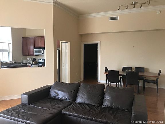 4th image of 3001 NE 185th St #4