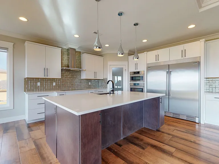 2607 Falcon Ln — Photo 2