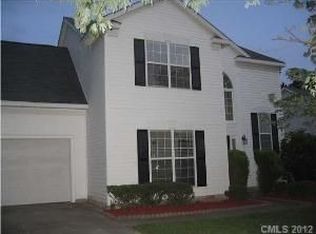 10818 Northwoods Forest Dr, Charlotte, NC 28214