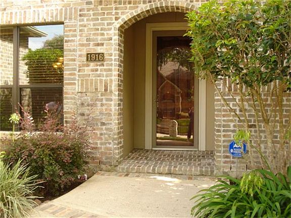 3rd image of 1916 Timber Creek Dr