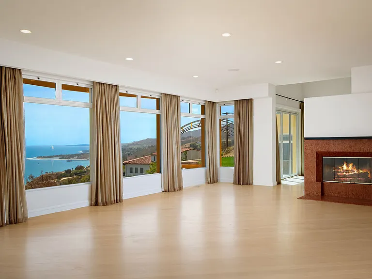 3235 Rambla Pacifico — Photo 6