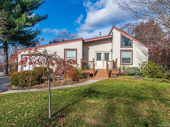3rd image of 20 Cherrywood Drive