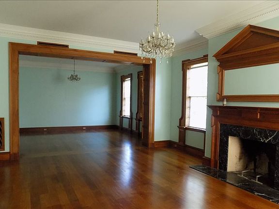 5th image of 1214 SW Castle Heights Ter