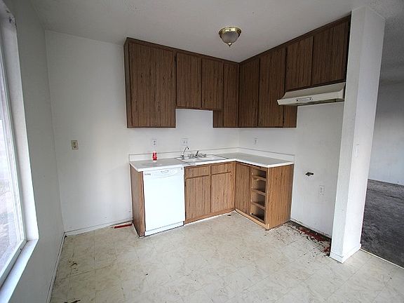 5th image of 7056 Royal Meadow Pl
