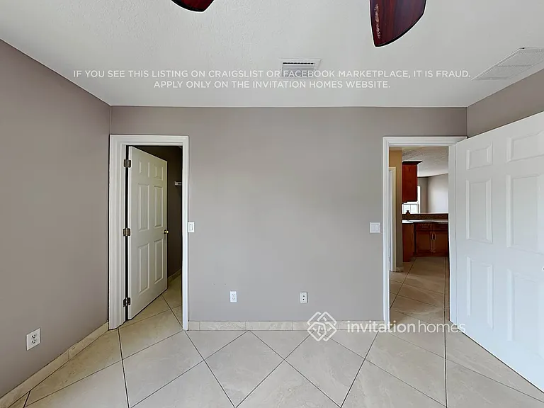 9761 Oak Crest Rd — Photo 13