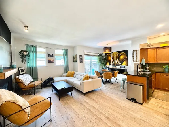 18011 70th Ave #3, Surrey, BC V3S 6X3