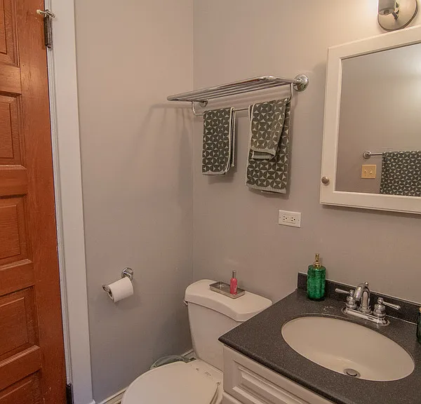 3707 N Bosworth Ave #2 — Photo 15
