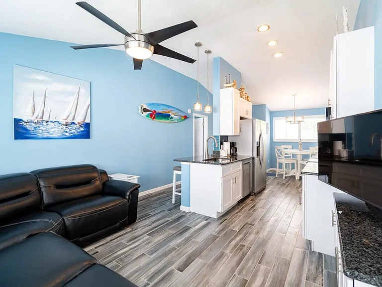 516 Beach Park Ln #2-ID1044375P — Photo 4