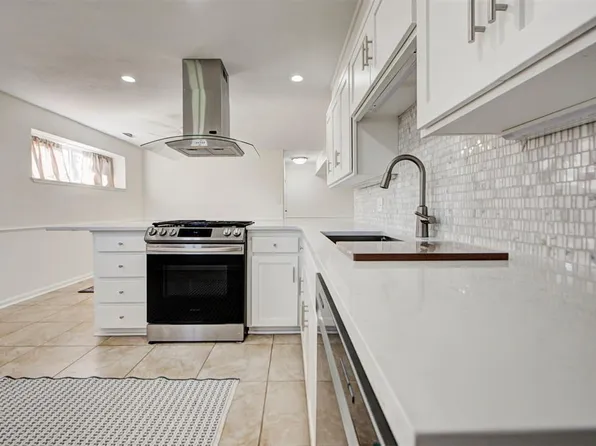 5709 N Warren Ave, Oklahoma City, OK 73112