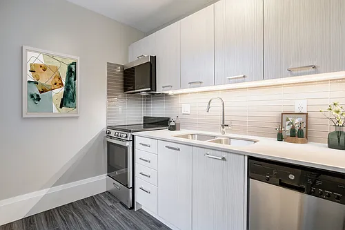 470 Roncesvalles Ave #STUDIO Photo 1