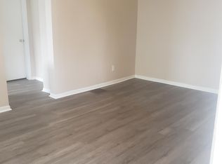 338 W Merchant St #1, Kankakee, IL 60901