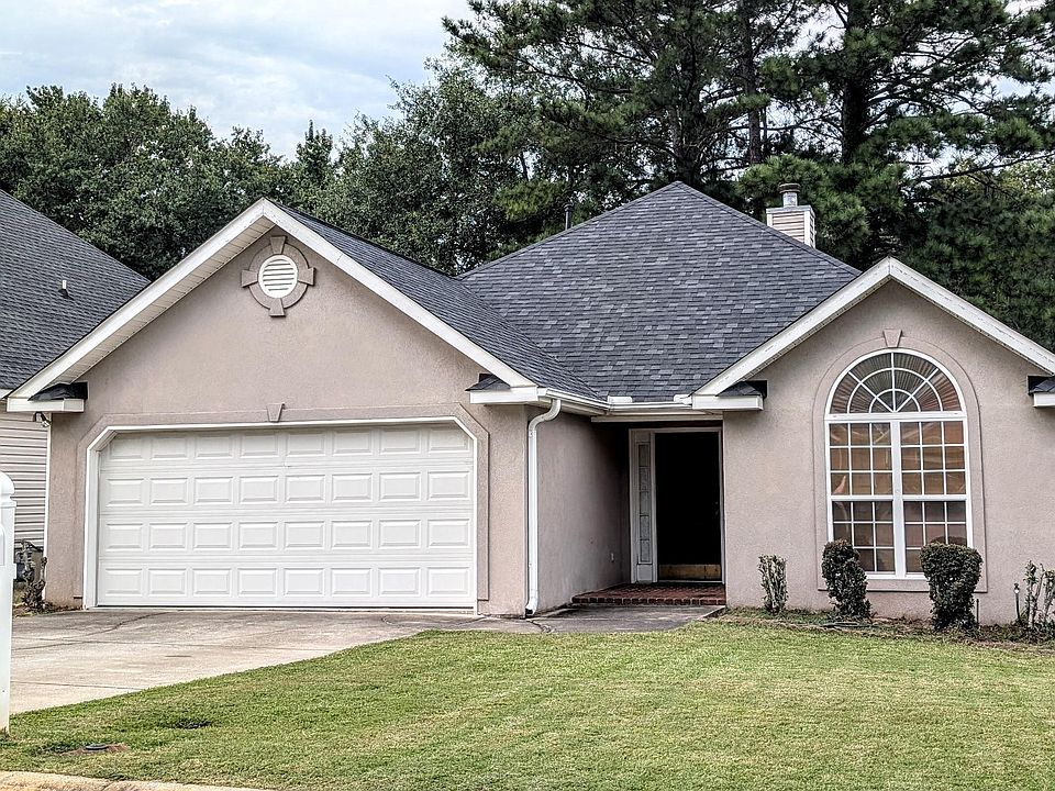 1st image of 723 Bradford Lane