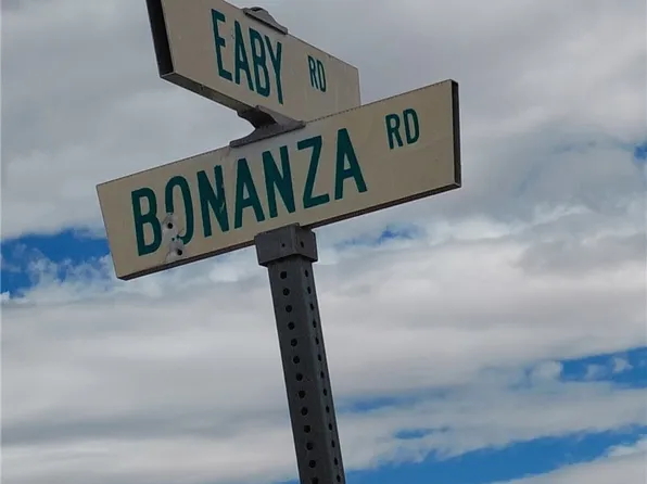 33 Eaby Rd, Phelan, CA 92371