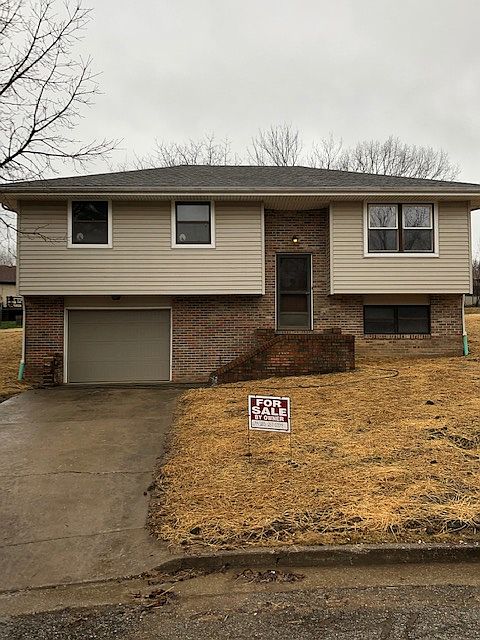 1st image of 1602 N Brooks Ct