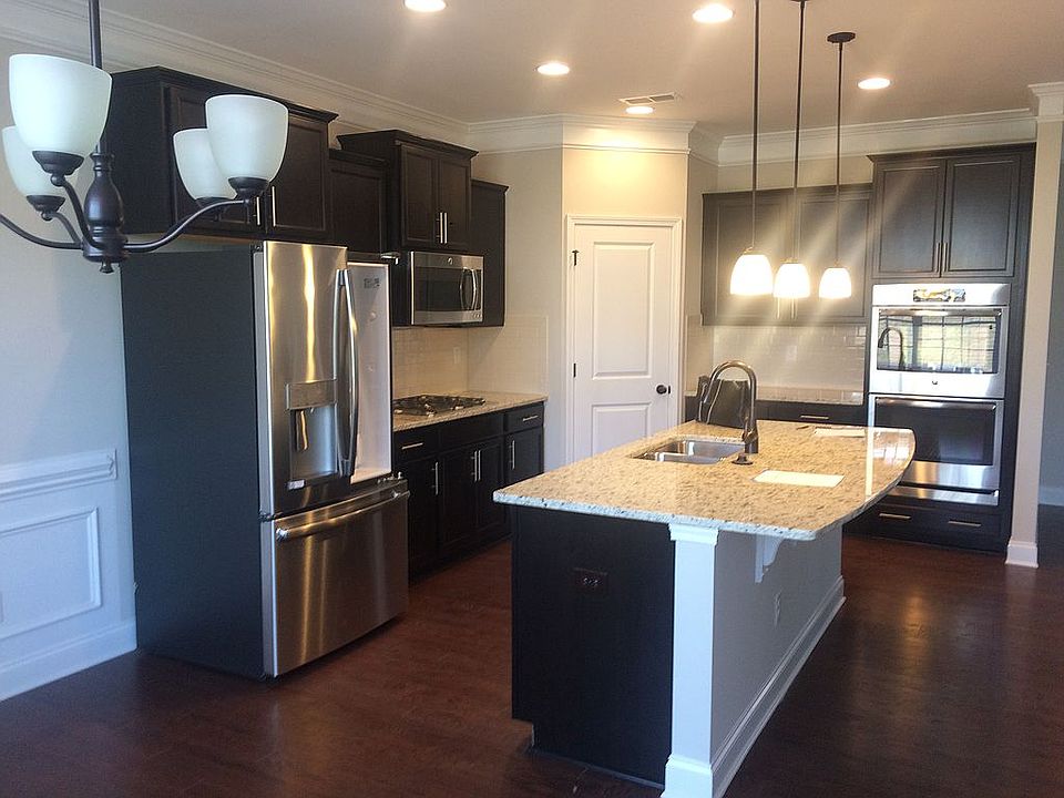 2nd image of 4923 Star Hill Ln