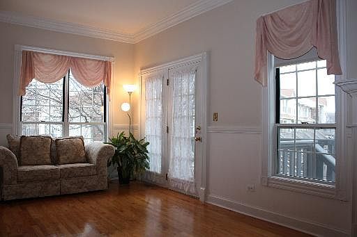4th image of 648 W Parkside Dr