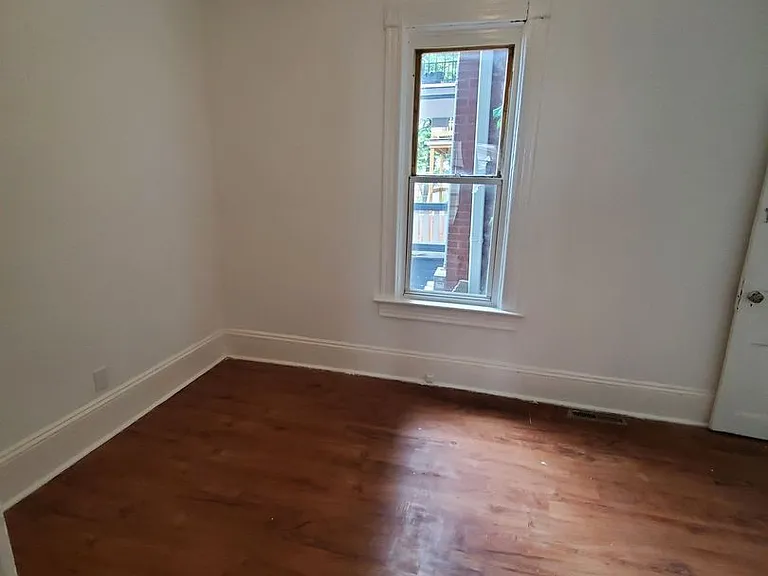 1568 W Windlake Ave. - 4 Unit — Photo 4