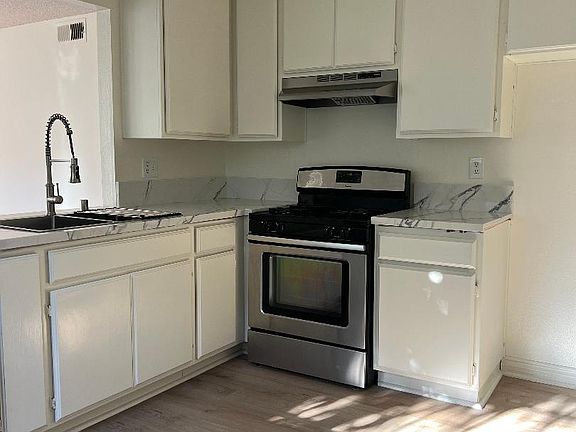 4th image of 8333 5th St #C