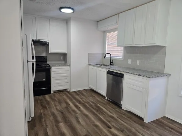 2211 33rd St Unit A, Lubbock, TX 79411