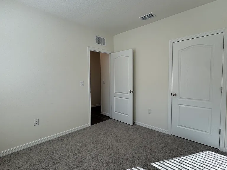 6131 Galloping Dr — Photo 9