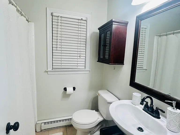 1621 Brandon Ave SW #A — Photo 11