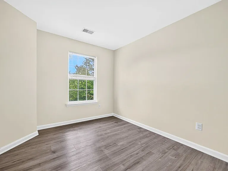 21121 Camomile Ct — Photo 40