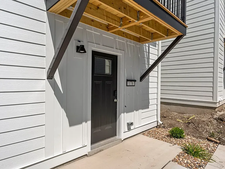 176 Canal Cottage Aly — Photo 1