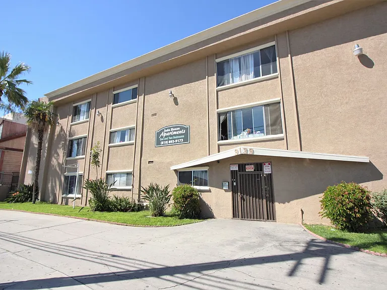 9139 - Jade Apts — Photo 31