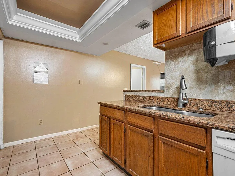 2780 Norfolk Pine Ct — Photo 10