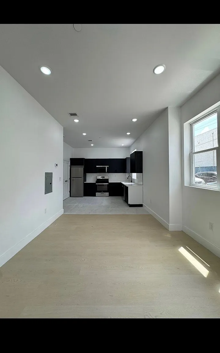 1 bed, $1,900 — Photo 2