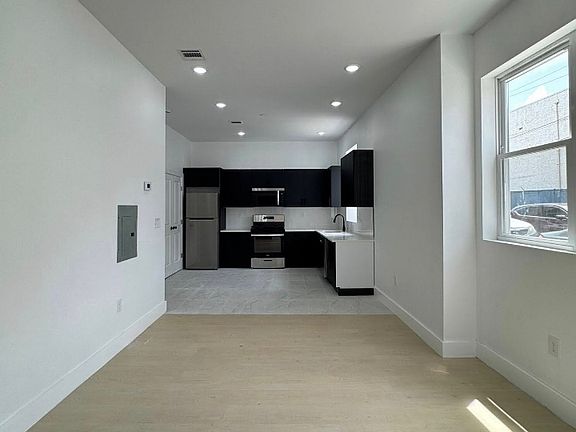 2nd image of 12 Thomas St #2L