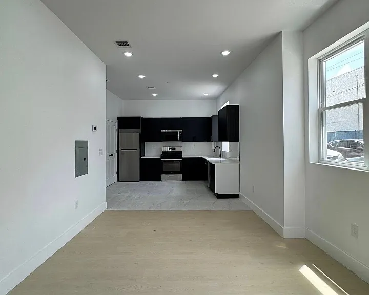 96 Clinton Ave #A101 — Photo 1